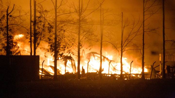 Emergencia en Ezeiza: las estremecedoras imágenes del incendio en Argentina que dejó decenas de heridos