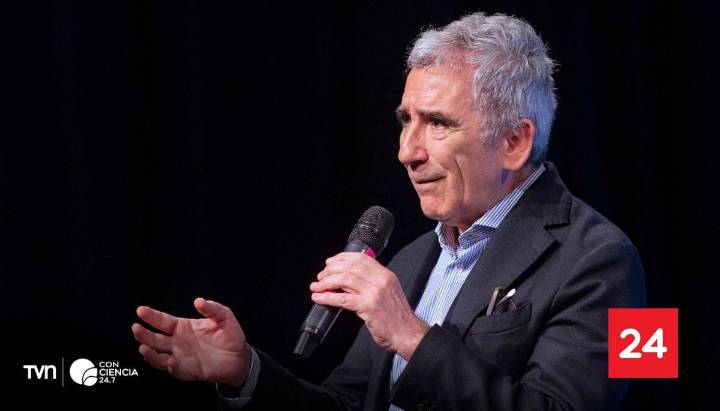 Carlos Peña reflexiona sobre el poder de la palabra de Nicanor Parra en el Festival Puerto de Ideas Valparaíso 2025