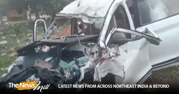 Uttar Pradesh: Six killed,  2 injured as car and truck collide in Barabanki