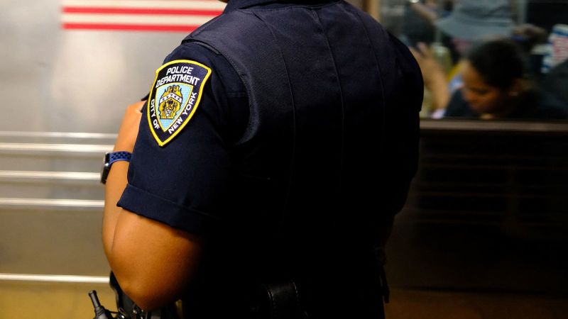 ICE está reclutando agentes de la Policía de Nueva York tras la victoria de Zohran Mamdani
