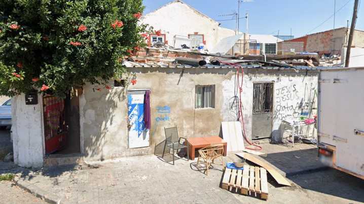 Varios individuos agreden y amenazan de muerte a policías locales de Coslada