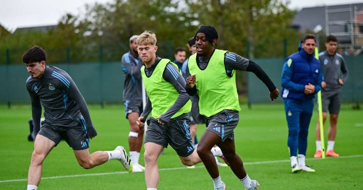 Lewis Hall decision made, Anthony Elanga chance 