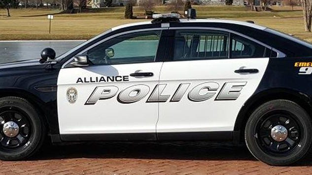 Man killed in two-vehicle crash in Alliance