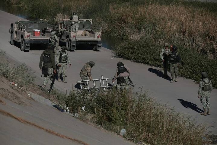 Militares buscan túneles en el bordo fronterizo