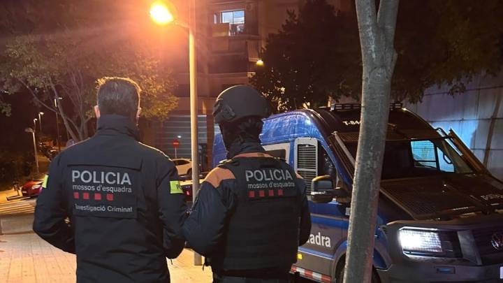En marcha un dispositivo policial en Rubí y Manresa contra una red de estafas inmobiliarias