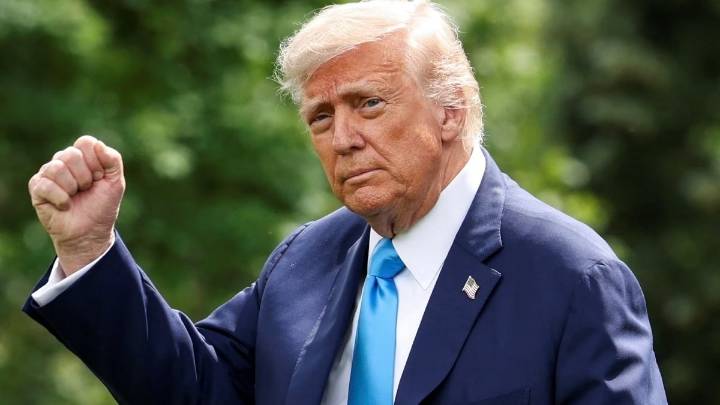 Trump admin hires 50,000 for national security; to layoff 300k federal workers this year