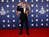 Spread Lof celebra un nuevo Latin Grammy, el tercero de su carrera, junto a Alejandro Sanz