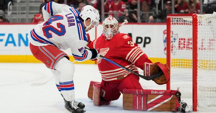 Panarin has goal, 2 assists as Rangers beat Red Wings 4