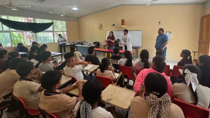 Llevan servicios amigables de Edusex a adolescentes de localidades alejadas de Campeche