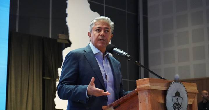 Rolando Figueroa marcha a otro año de superávit en Neuquén, pese al aumento de la obra pública