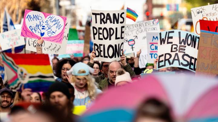 Missouri anti-LGBTQ laws linked to population loss and decline in tax revenue, studies find