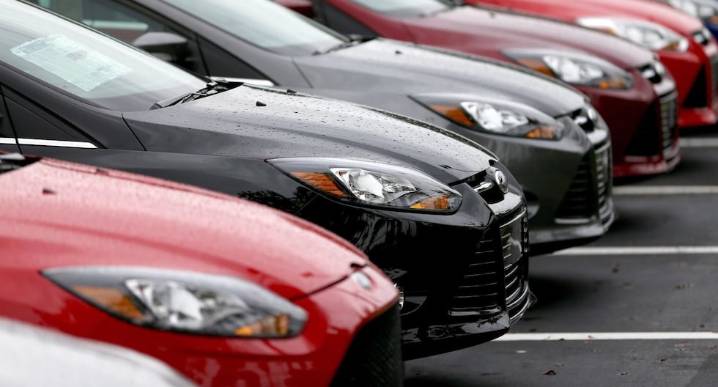 Dólar bajo y retiros de AFP sostendrían ventas e importación de vehículos en 2026