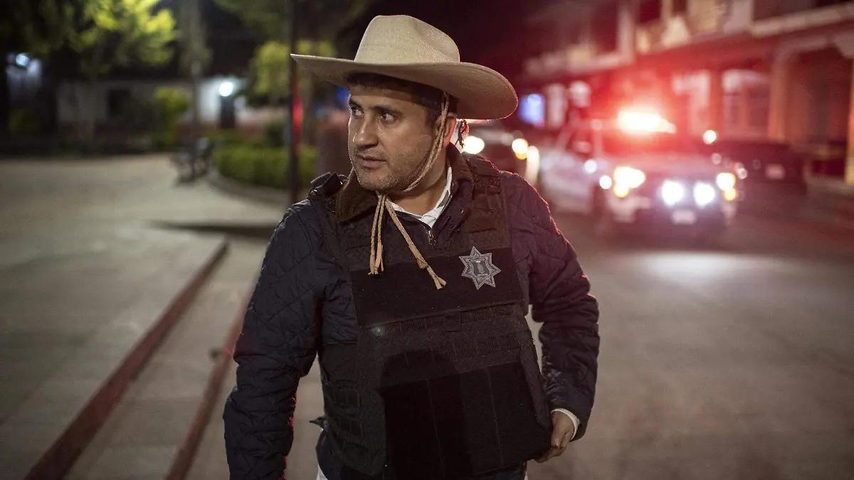 Volverán a declarar escoltas de Carlos Manzo; se indaga probable ejecución extrajudicial del tirador