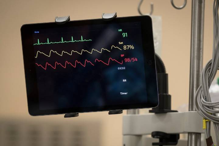 Most assisted deaths in Canada follow a cancer diagnosis, annual report finds