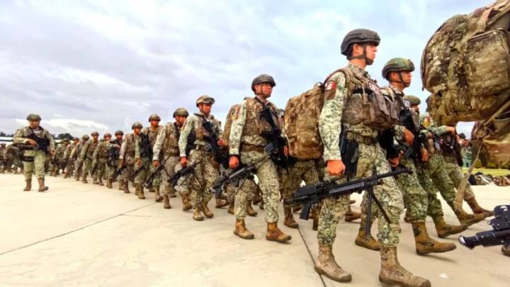 Mil 980 efectivos de la Defensa llegan a Michoacán, 180 son Fuerzas Especiales