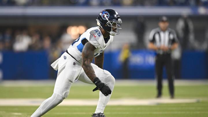 Ravens trade with Titans for edge rusher Dre'Mont Jones