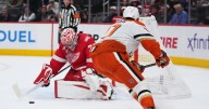Alex DeBrincat scores twice, Red Wings beat Ducks to end 3