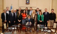 Milei encabezó la primera reunión de Gabinete con Adorni y Santilli como flamantes integrantes