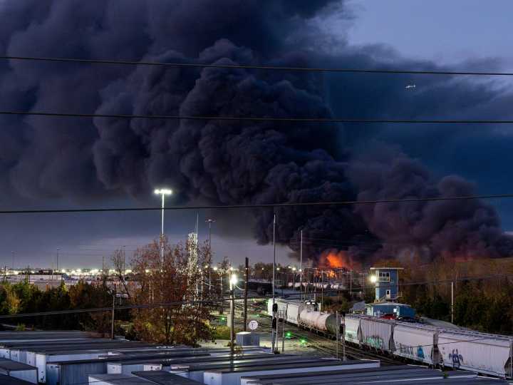 At least three killed in UPS cargo plane crash at Louisville airport in US