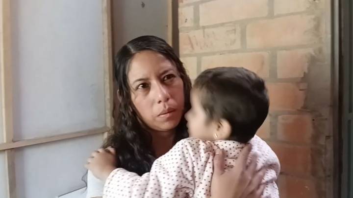 Piden solidaridad para niña que lucha contra la leucemia