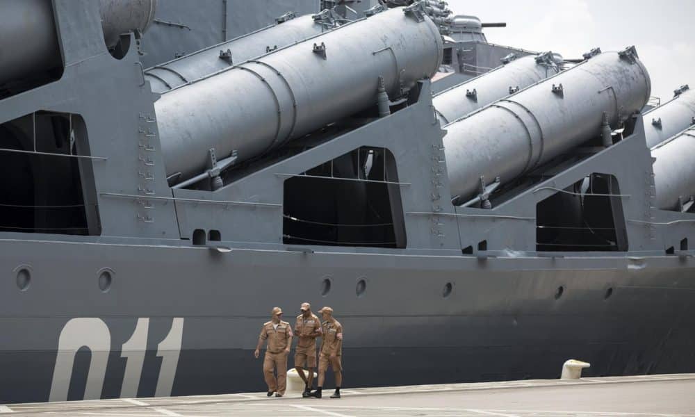 EEUU parece aumentar presión militar en el Caribe y crece el temor a que ataque Venezuela