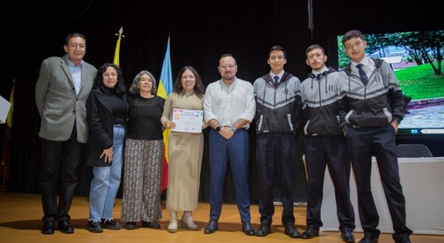 Premian a jóvenes estudiantes por impulsar la educación ambiental en Cundinamarca