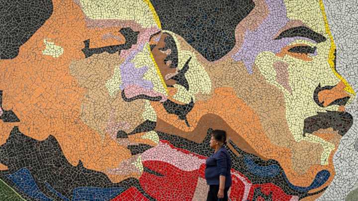 La moneda de Venezuela se devalúa un 8,8 por ciento frente al dólar en noviembre