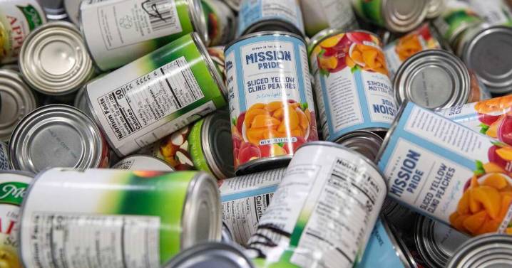 Iowans face steep food stamp cuts as shutdown sets record