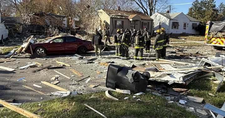 Crews on scene of house explosion on Detroit's west side, no injuries reported