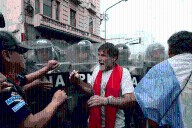 Detuvieron durante una hora y media al Padre Paco en la marcha de...