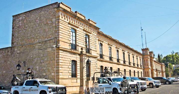 ‘Carlos Manzo estorbaba a políticos’: Grecia Quiroz; da dos meses para ver resultados