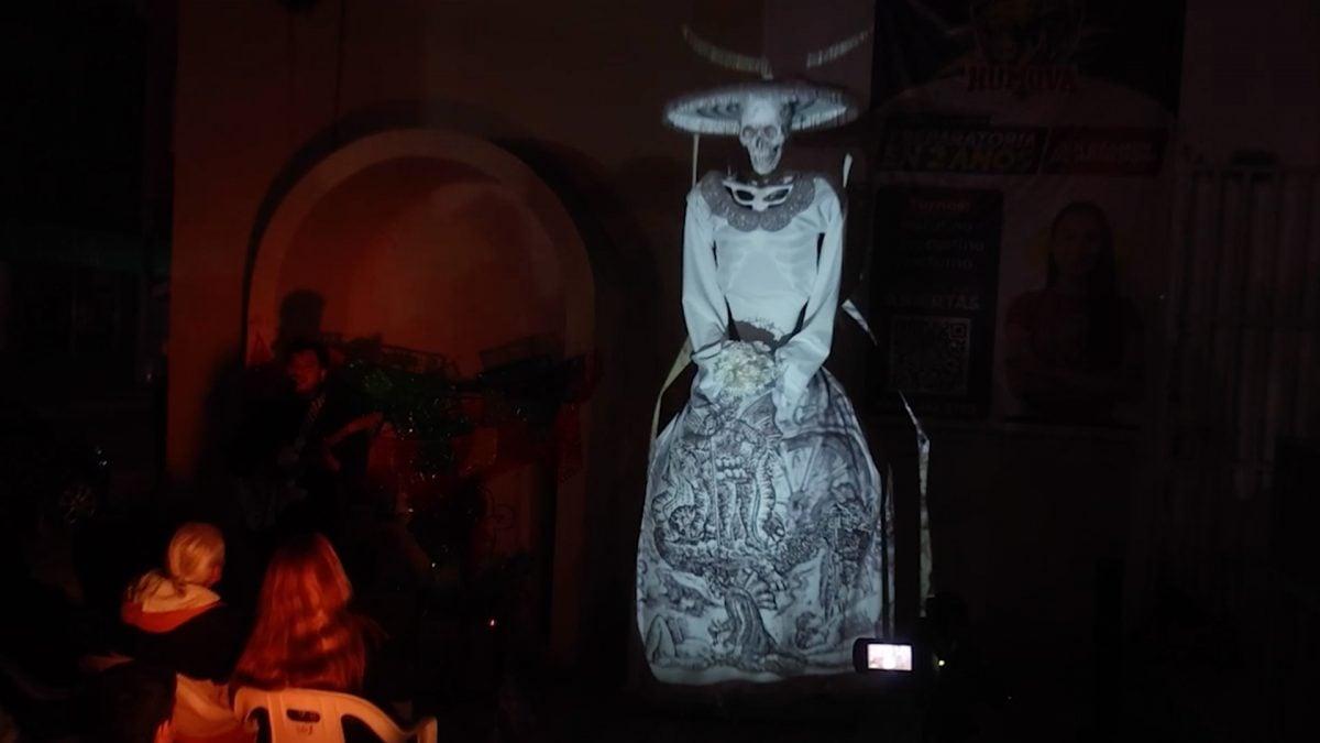 Presentan ‘Los muertos no se van’; buscan extender celebración del 2 de noviembre