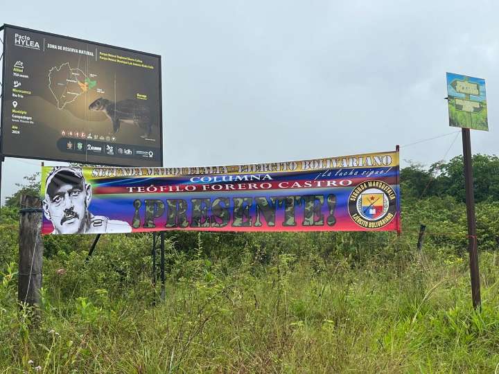 Pancartas de las disidencias fueron instalados en zona rural de Campoalegre