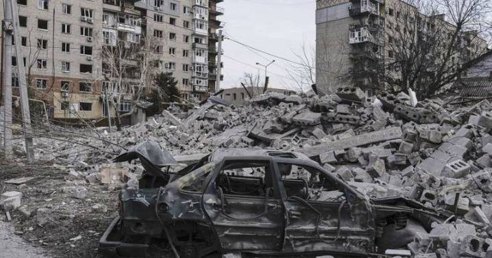 Russia, Ukraine locked in fierce fighting in city ruins