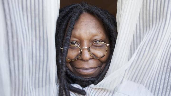 De vivir en la calle a ganar un Oscar, la actriz Whoopi Goldberg cumple 70 años