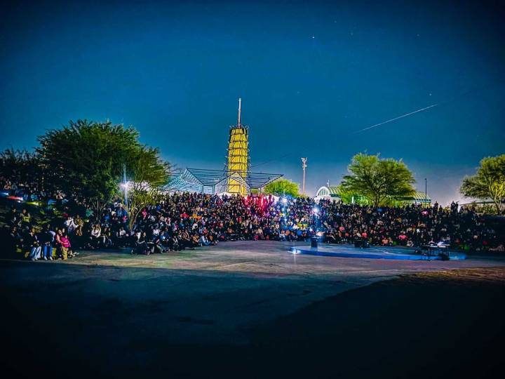 Familias juarenses celebran el legado de Juan Gabriel 