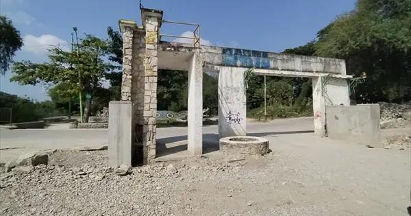 Avanza con pausas la obra del puente peatonal sobre el Río Valles