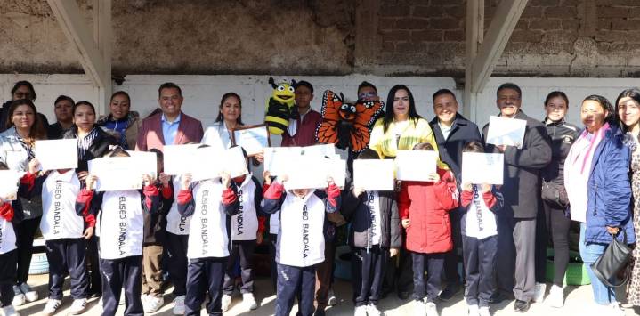 Celebran con gran éxito el 4to Simposio Internacional de Jardines para polinizadores en Cuautepec de Hinojosa