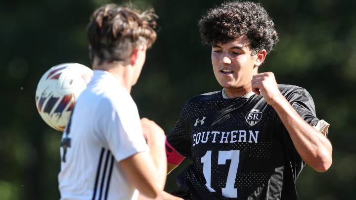 Leiriao, Southern pull away from Williamstown in SJ, Group 4