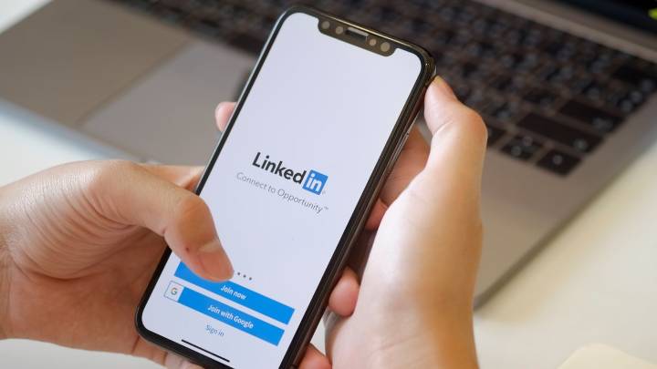 LinkedIn just got an AI upgrade