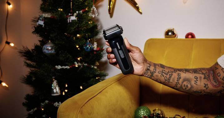 Men 'haven't been nicked once' by body grooming set now £75 off