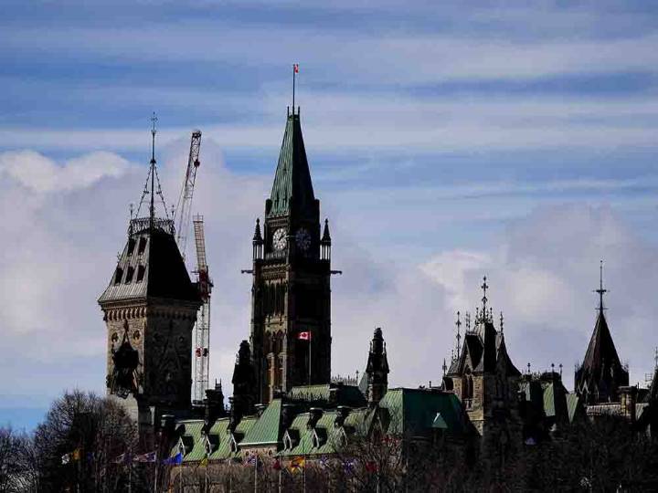 Canada's budget 2025 will show rising federal debt