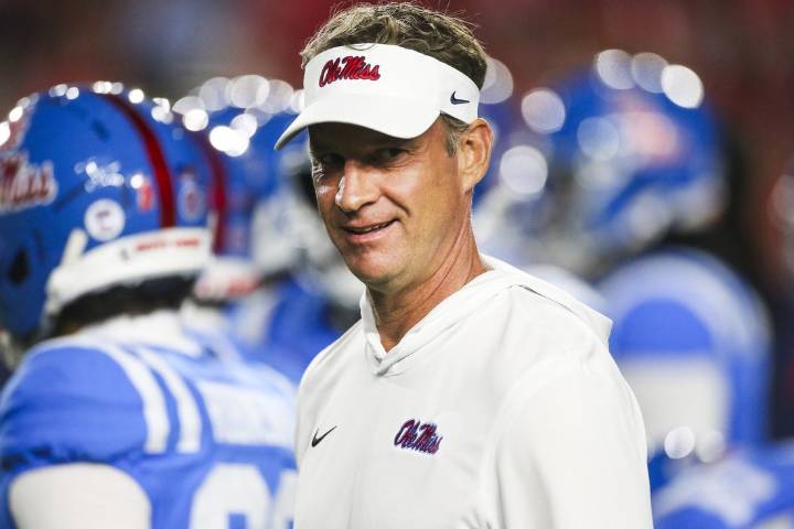 Deadspin | Ole Miss' Lane Kiffin deflects questions about coaching future