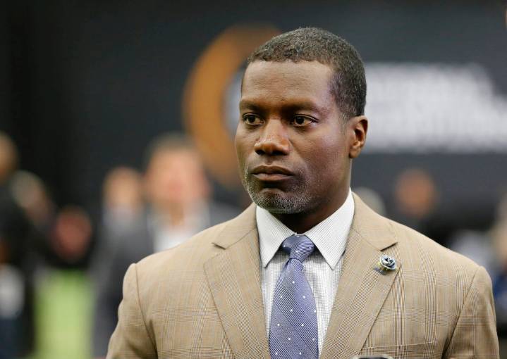 Joey Galloway Predicts Massive College Football Upset This Saturday Former Ohio State All American Joey Galloway predicts a crucial upset for an SEC blueblood, potentially ending their CFP hopes. Kamr