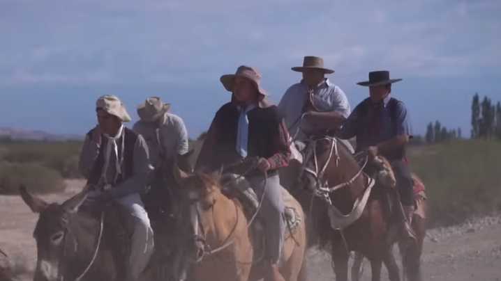 Tradición y fe: Iglesia se prepara para recibir a jinetes y familias