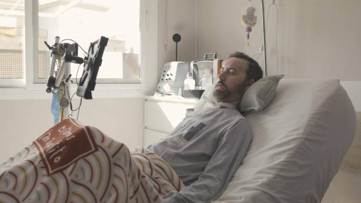 Una valenciano con ELA recupera su propia voz gracias a la inteligencia artificial