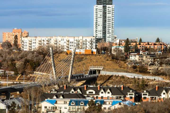 Rent prices continue cooling off in Edmonton as winter settles in