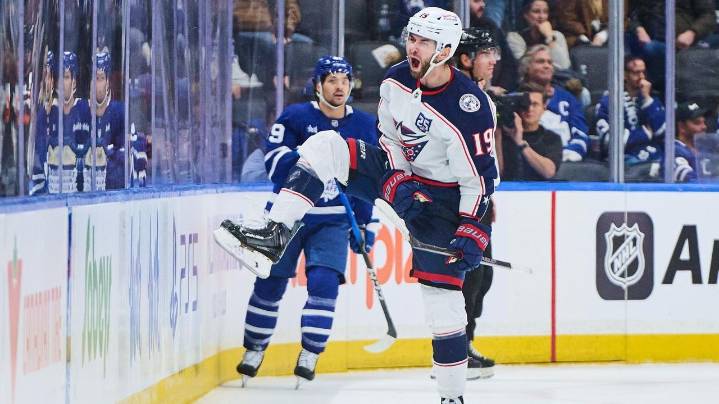 Fantilli scores second goal of game in OT to lift the Blue Jackets past the Maple Leafs, 3