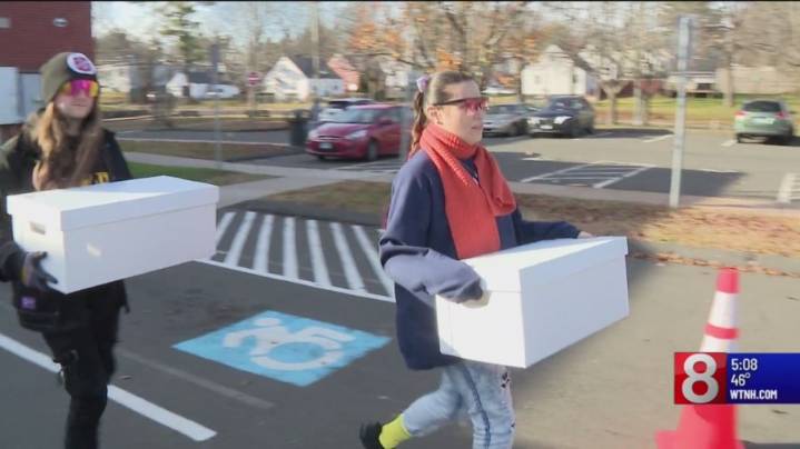 Salvation Army, volunteers deliver Thanksgiving meals to Hartford