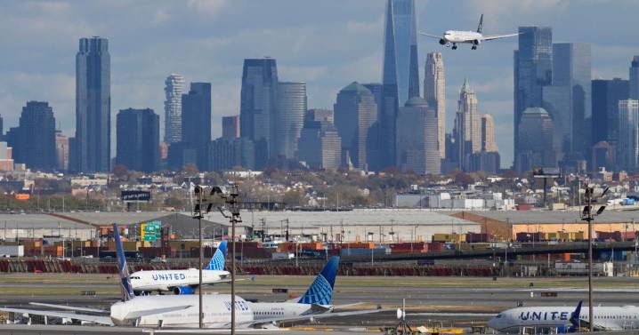 The FAA is slashing flights because of the shutdown. Here's what travelers can expect